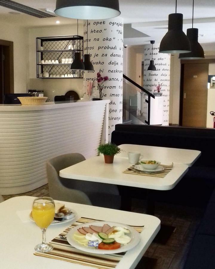 Hotel Passport Garni Belgrad Exterior foto